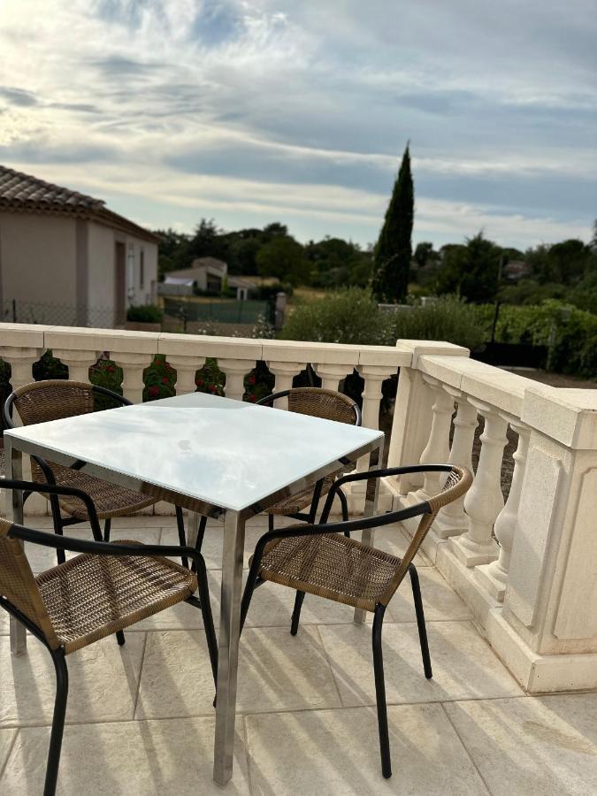 La Villa Du Rayol Saint Maximin ภายนอก รูปภาพ